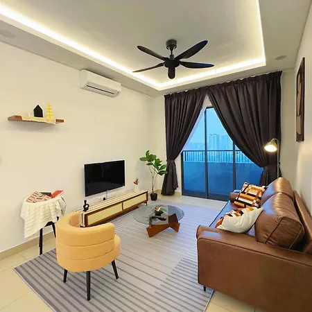 Vista Sentul Residences, Elegant 3-Bedroom Fully Air-Con